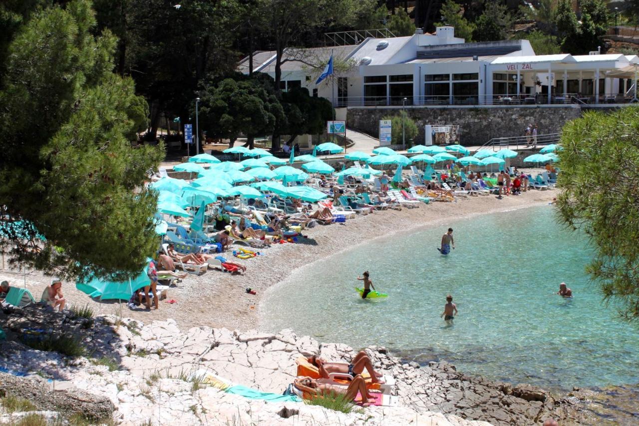 Apartments By The Sea Mali Lošinj Kültér fotó